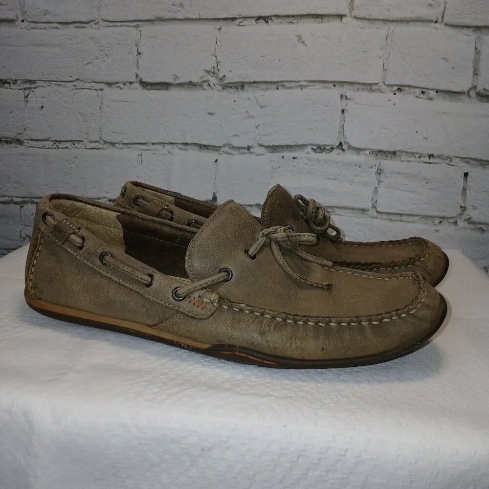 MENS CLARK ACTIVE AIR LEATHER BOAT SHOES, GRAY, SIZE 9.5, GOOD CONDITION